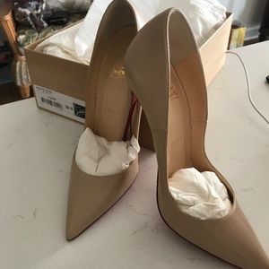Gorgeous Christian Louboutin Leather Heels in Blush